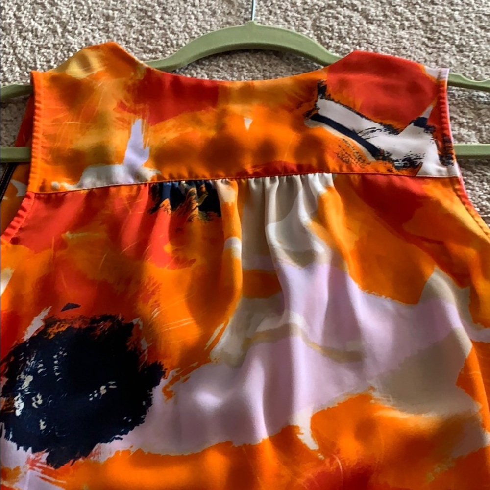 Beautiful top!! - Picture 5 of 5
